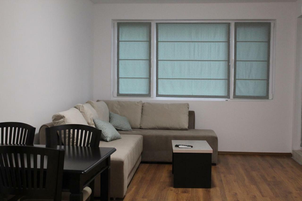 Apartments Dione Поморие Екстериор снимка