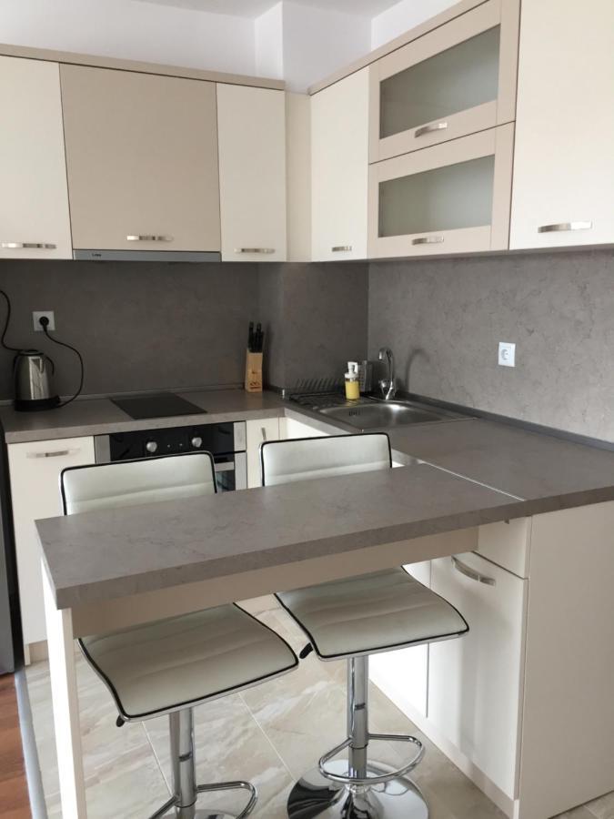Apartments Dione Поморие Екстериор снимка