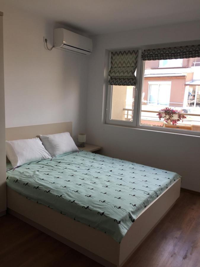 Apartments Dione Поморие Екстериор снимка